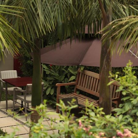 Riad Prince Louis Yaoundé 外观 照片
